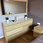 View 180 *